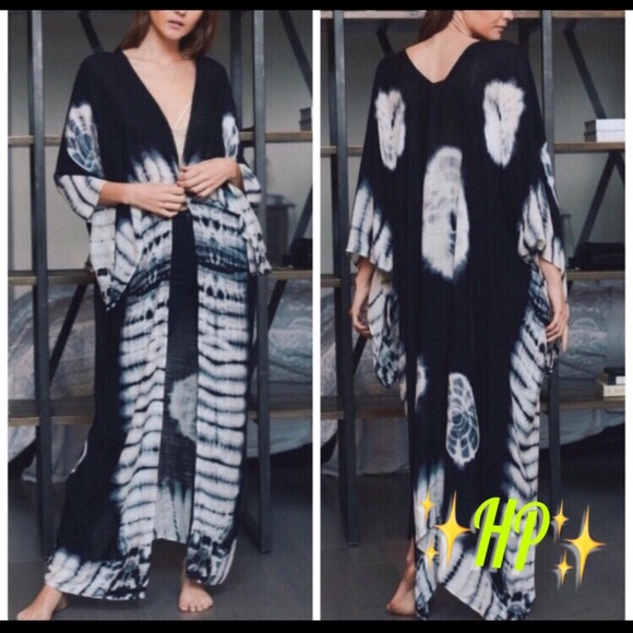 Couture Gypsy Accessories - Black Tie Dye Kimono